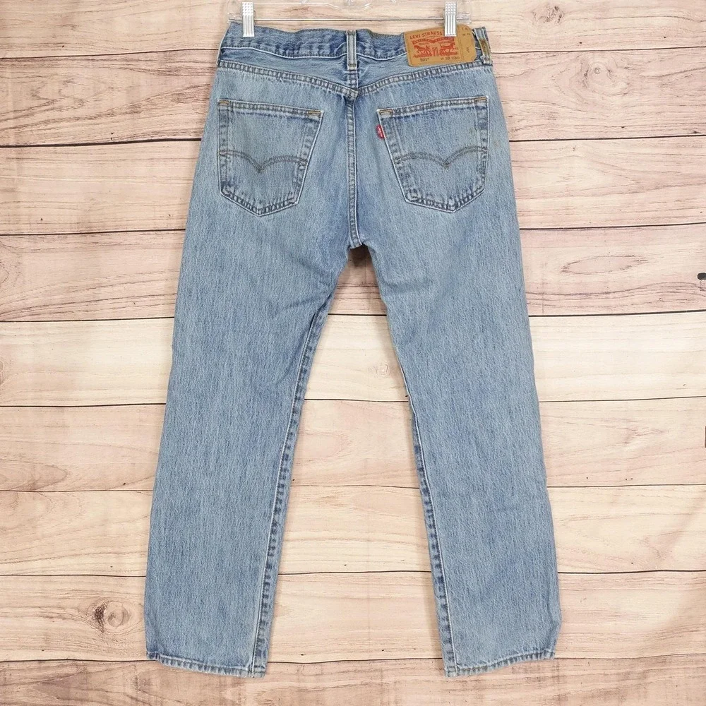 Levis 501 Jeans Mens 32x30 Blue Light Wash Regular Fit Straight Denim Button Fly